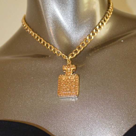 Exhale4love |LAST ONE Bling Rhinestone Necklace - Picture 4 of 6